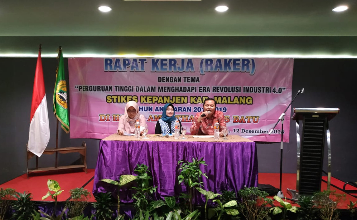 Rapat Kerja STIKes kepanjen tahun 2018 (1)